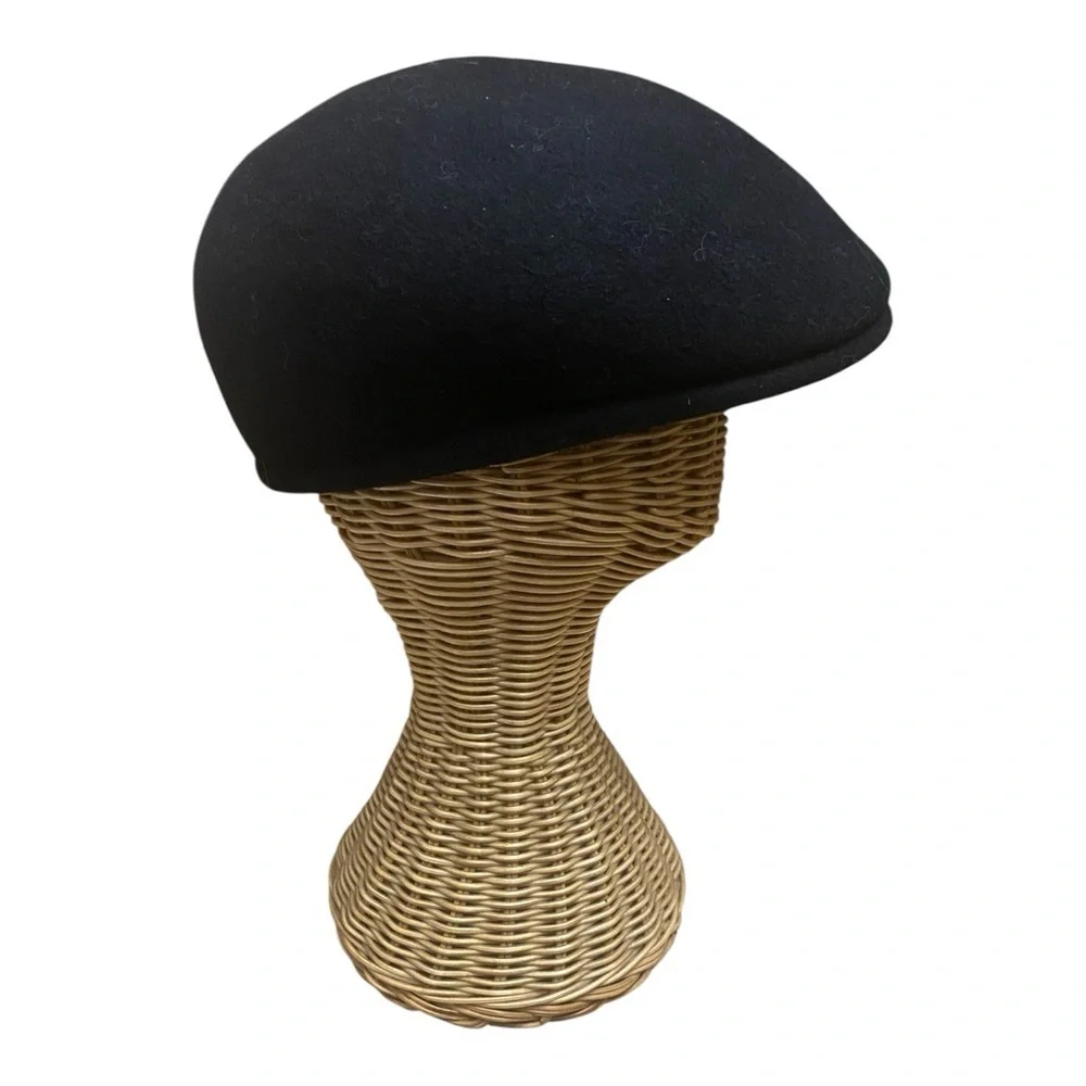 Vintage Black Mens Felted Wool Newsboy Cap Hat Size Medium Made In Czech Rep.